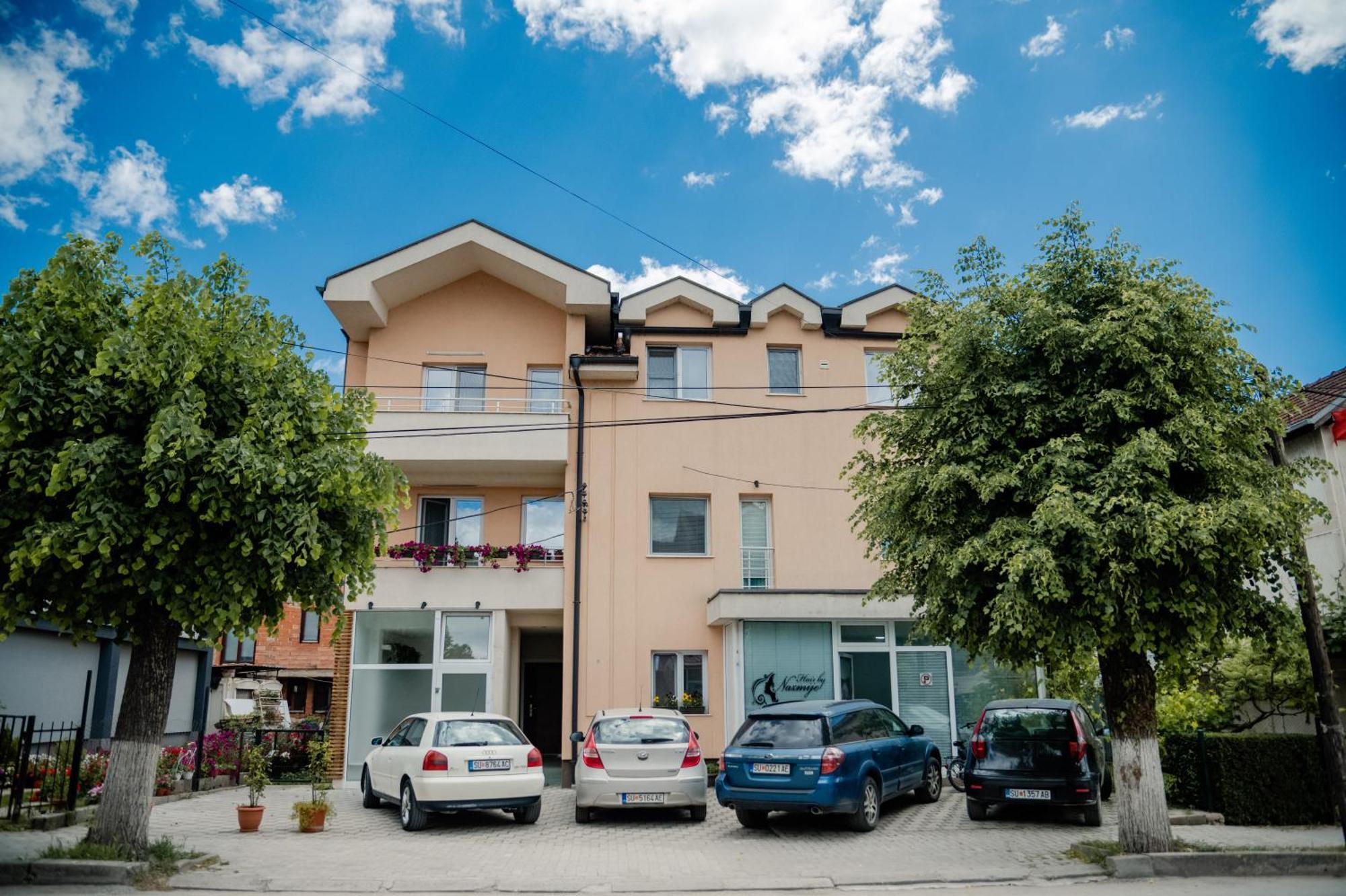 Central Modern Apt With Garden Струга Екстериор снимка